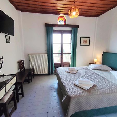 Hotel Vrionis เอยอส ดิมิตริออส ภายนอก รูปภาพ