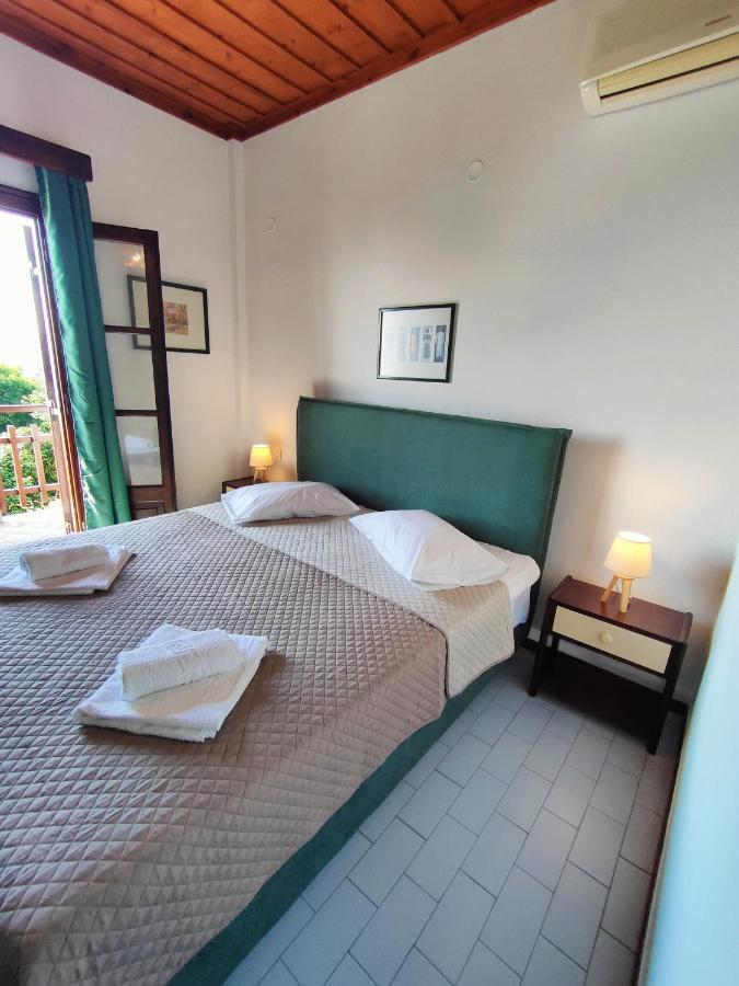 Hotel Vrionis เอยอส ดิมิตริออส ภายนอก รูปภาพ