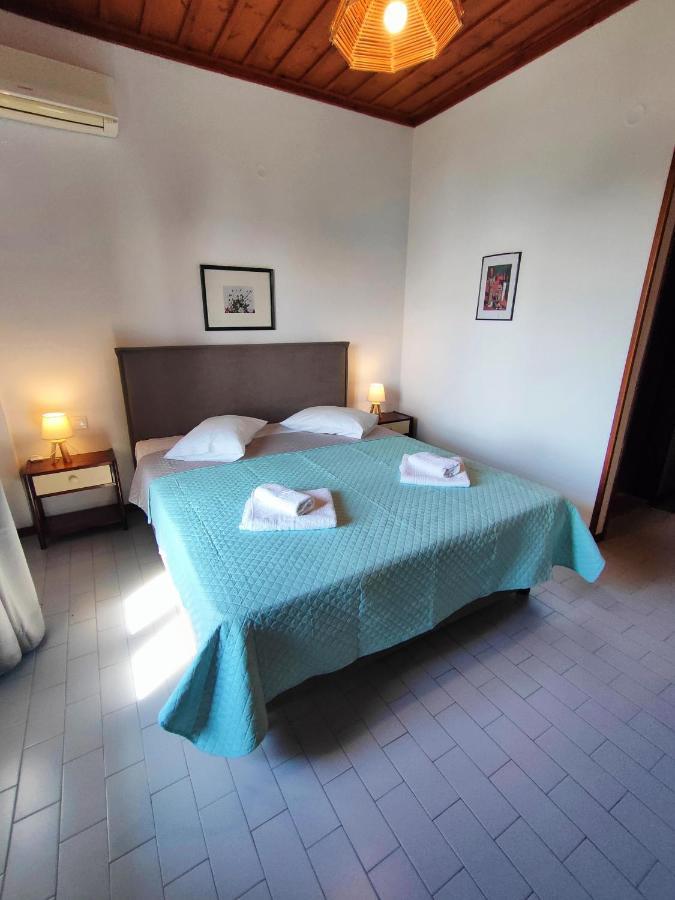Hotel Vrionis เอยอส ดิมิตริออส ภายนอก รูปภาพ