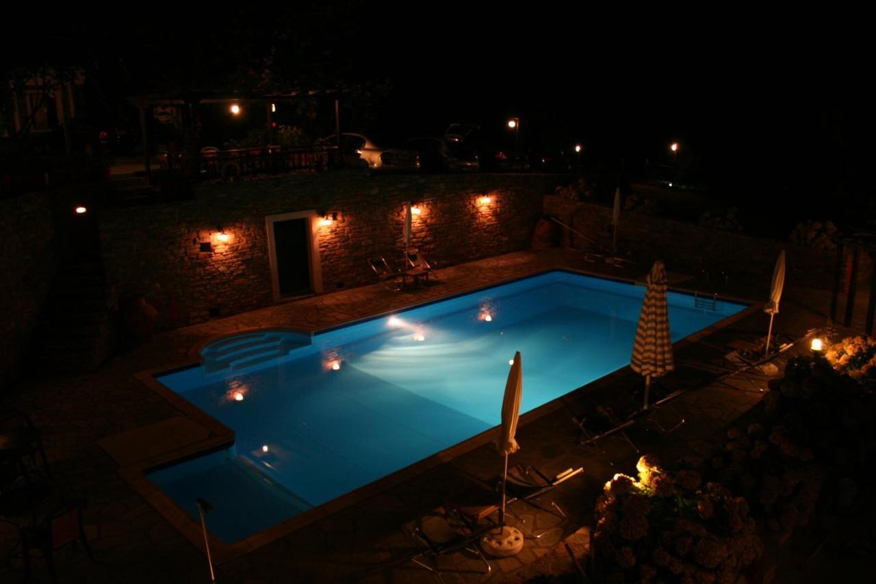 Hotel Vrionis เอยอส ดิมิตริออส ภายนอก รูปภาพ
