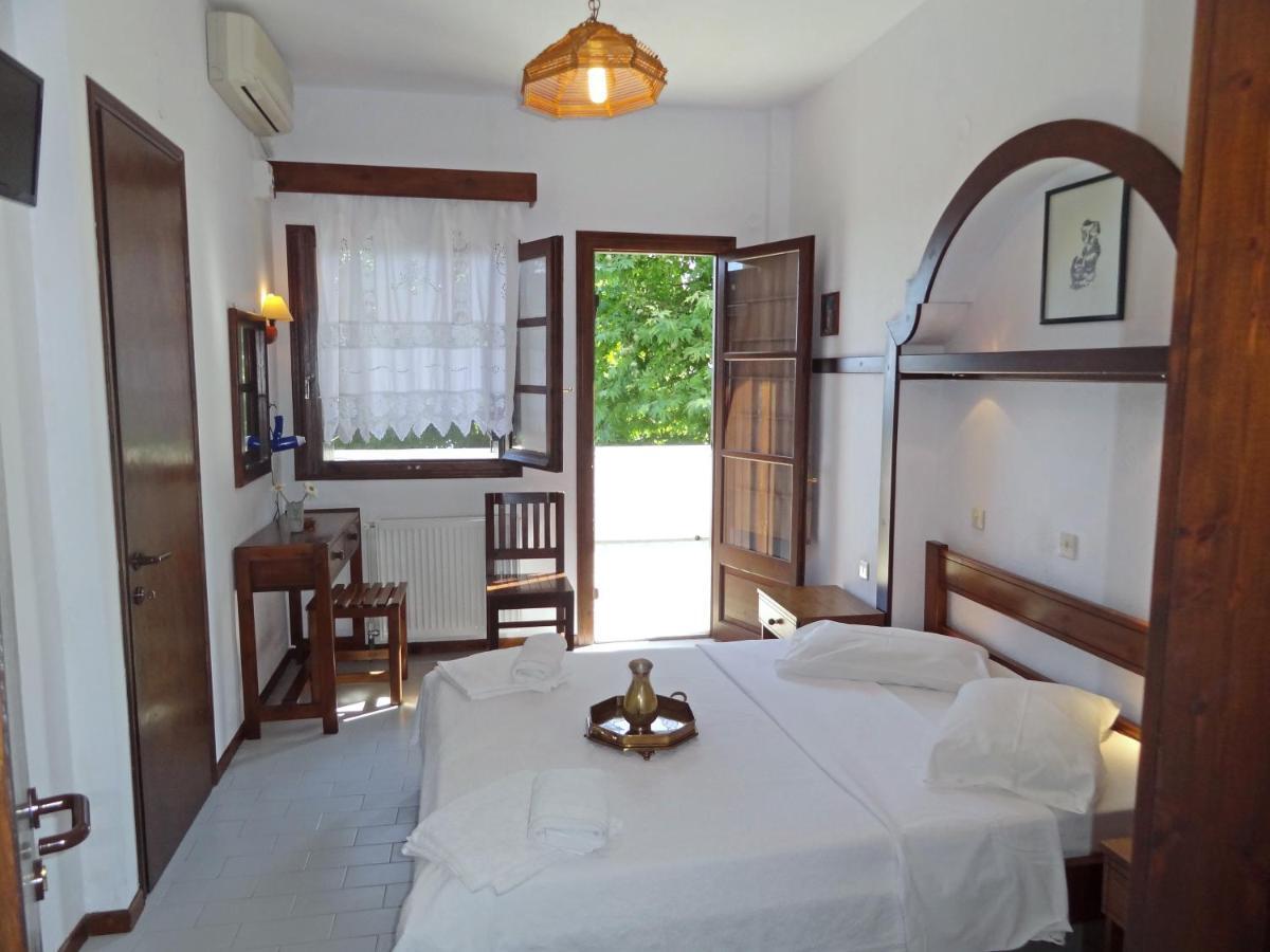 Hotel Vrionis เอยอส ดิมิตริออส ภายนอก รูปภาพ